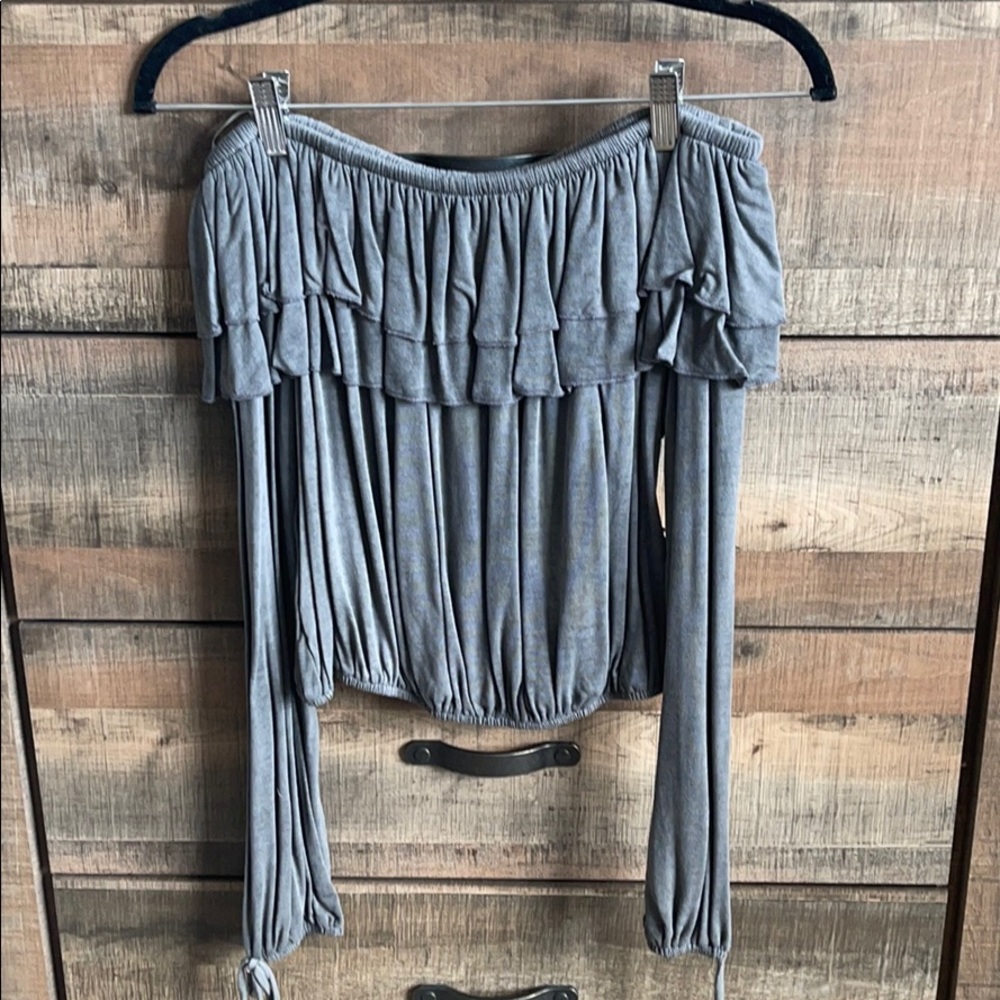 Ruffle off shoulder top